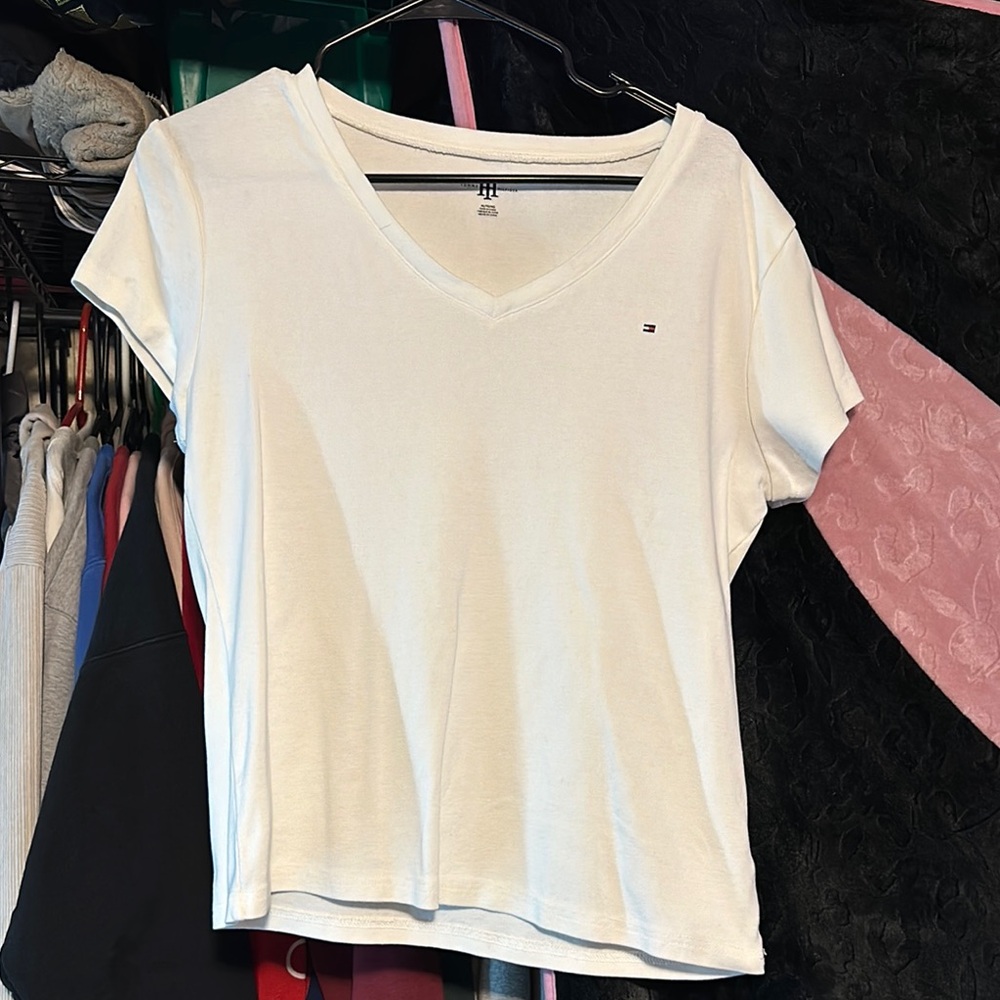 Tommy Hilfiger Women's White V-Neck Top